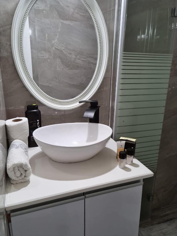 Pearl Island Suite อัชเกลอน ภายนอก รูปภาพ